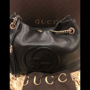 Large Gucci Soho chain strap black leather tote.